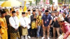 Pendaftaran Syamsuar-Mawardi Diantar Ribuan Pendukung ke KPU